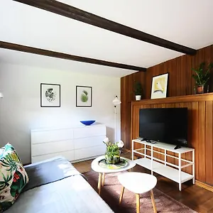  Apartament A Place Like Horeszkow